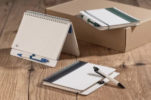 REGALI Notizblock mit Linie und Stift - Schwarz